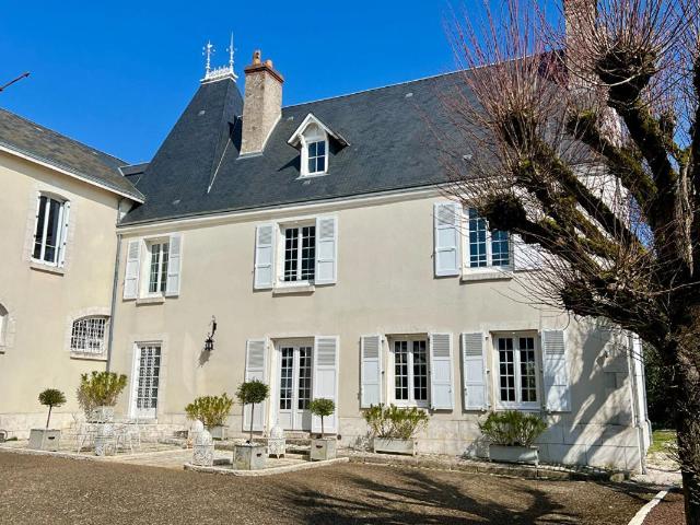 Maison 11 pièces 274 m²
