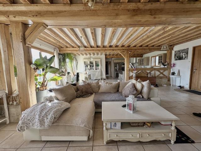 Maison 11 pièces 275 m²