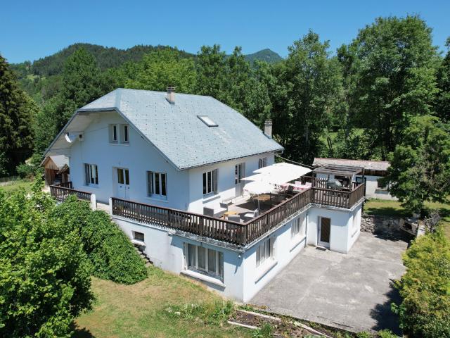 Maison 11 pièces 276 m²