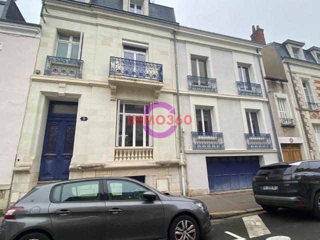 Maison 11 pièces 278 m²