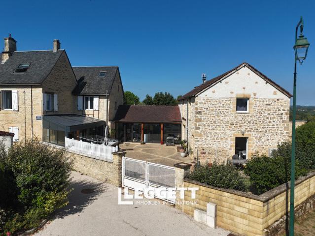 Maison 11 pièces 280 m²