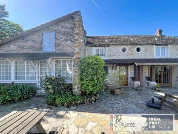 Maison 11 pièces 280 m²