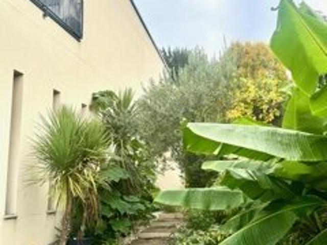 Maison 11 pièces 280 m²