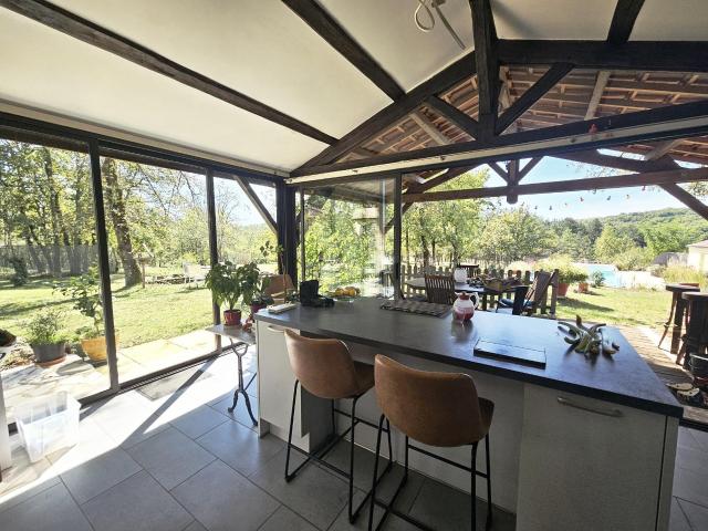 Maison 11 pièces 280 m²