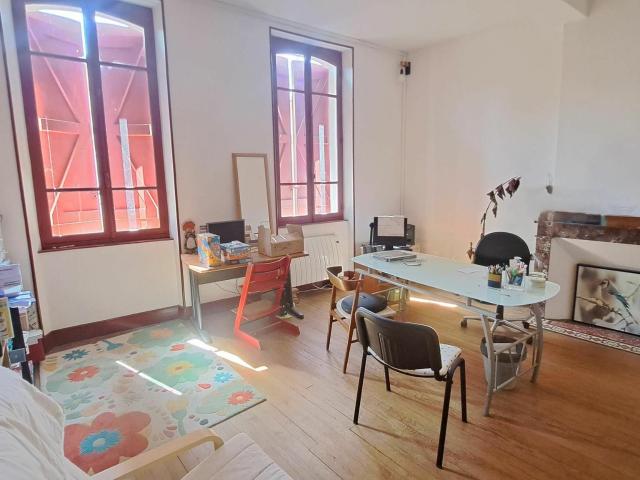 Maison 11 pièces 280 m²