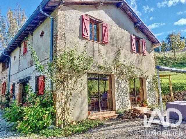 Maison 11 pièces 280 m²