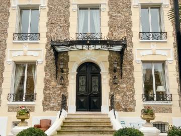 Maison 11 pièces 280 m²