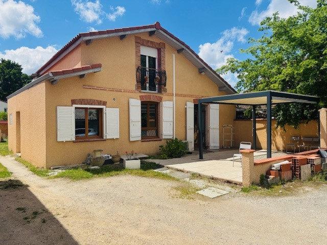 Maison 11 pièces 284 m²