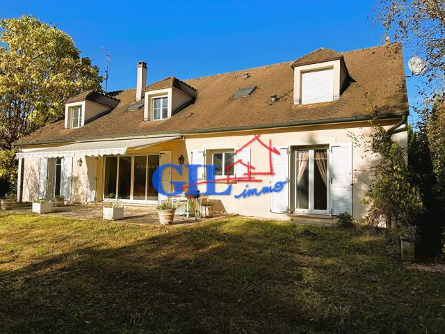 Maison 11 pièces 284 m²