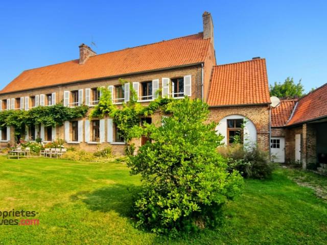 Maison 11 pièces 284 m²