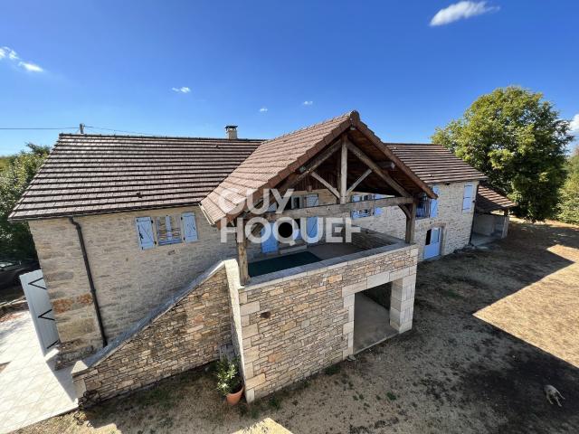 Maison 11 pièces 285 m²