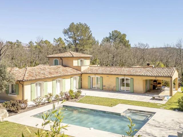 Maison 11 pièces 285 m²