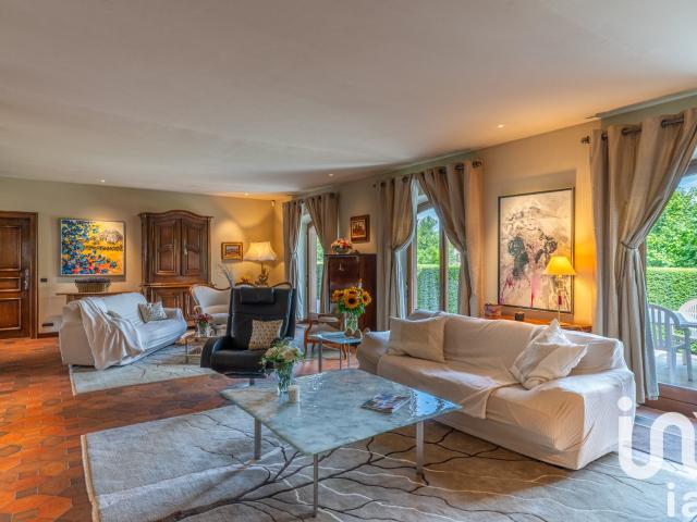 Maison 11 pièces 288 m²