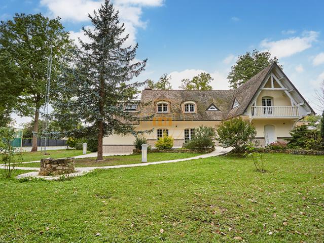 Maison 11 pièces 293 m²