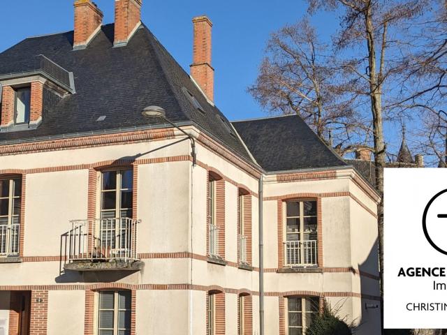 Maison 11 pièces 290 m²