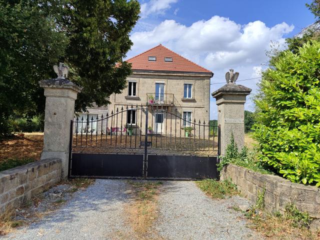 Maison 11 pièces 290 m²