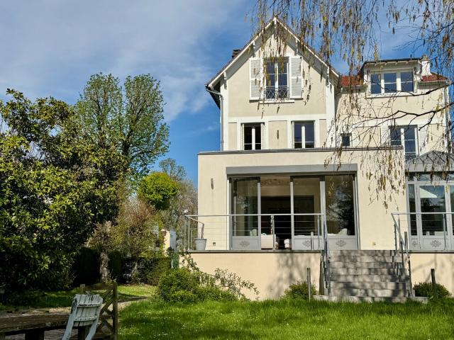 Maison 11 pièces 290 m²