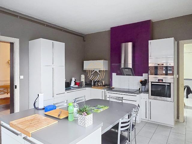 Maison 11 pièces 290 m²