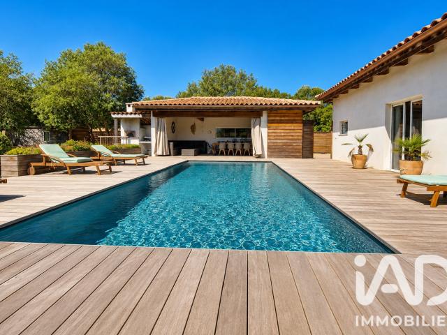 Maison 11 pièces 295 m²