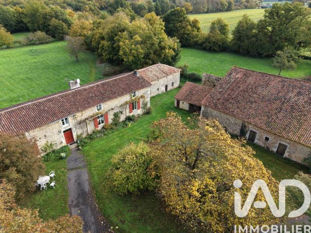 Maison 11 pièces 295 m²