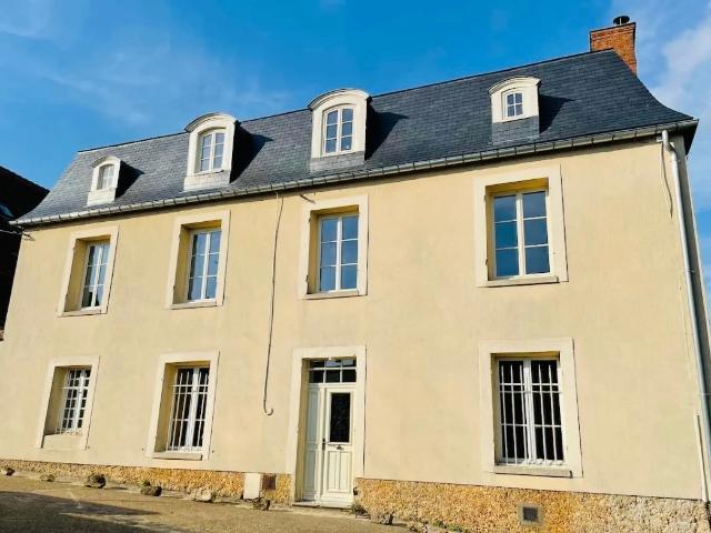 Maison 11 pièces 298 m²