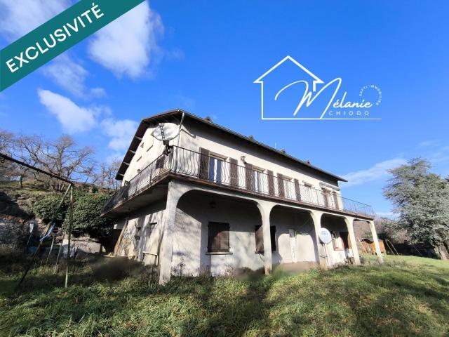 Maison 11 pièces 299 m²