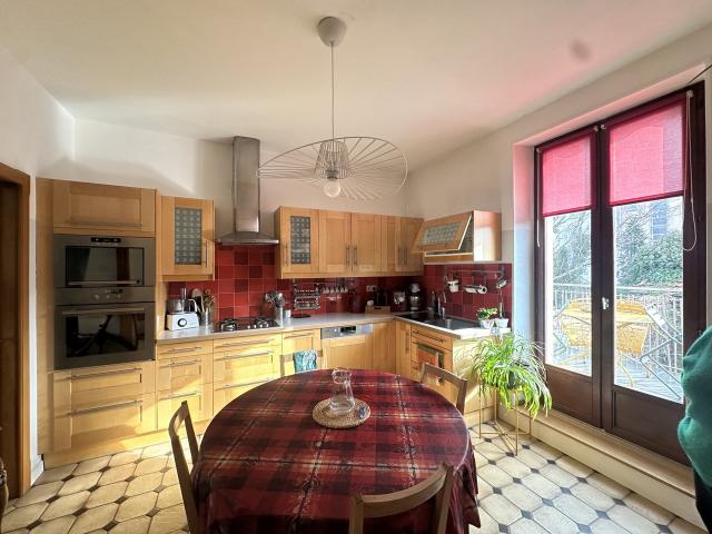 Maison 11 pièces 200 m²