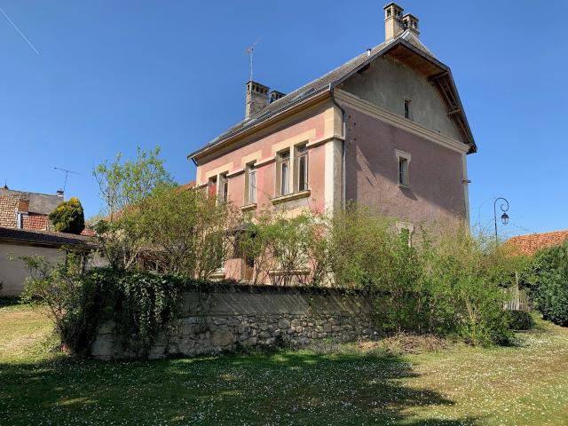 Maison 11 pièces 200 m²