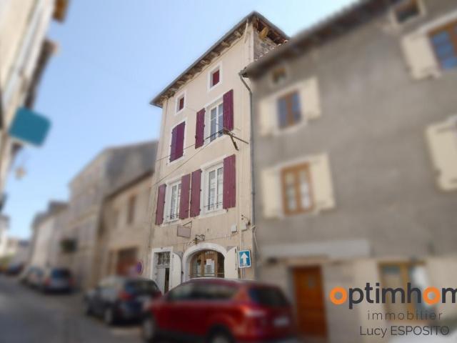 Maison 11 pièces 200 m²