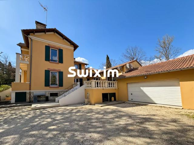 Maison 11 pièces 200m2 avec beau terrain 220m² Sauzet