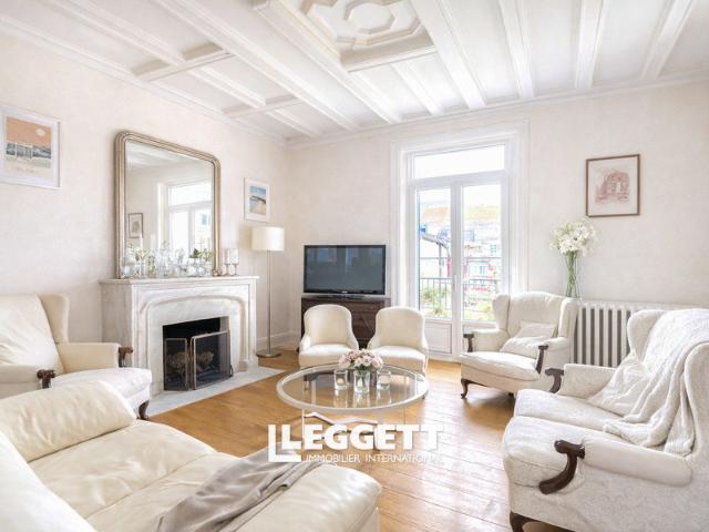 Maison 11 pièces 201 m²
