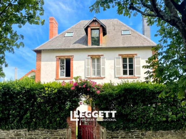 Maison 11 pièces 205 m²