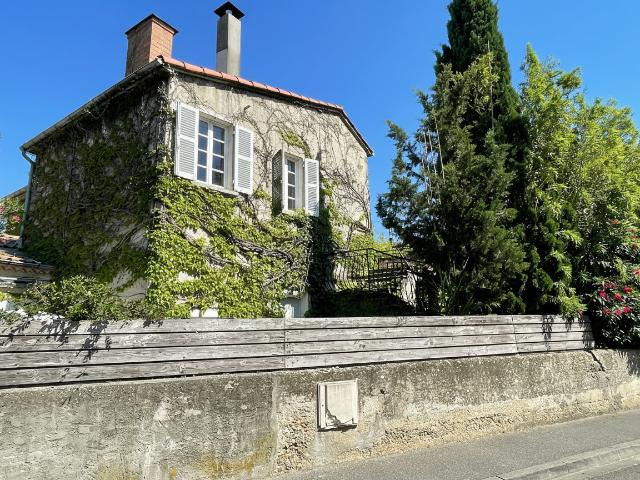 Maison 11 pièces 219 m²