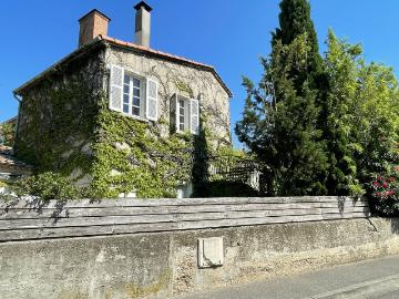Maison 11 pièces 219 m²