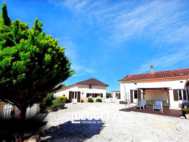 Maison 11 pièces 208 m²
