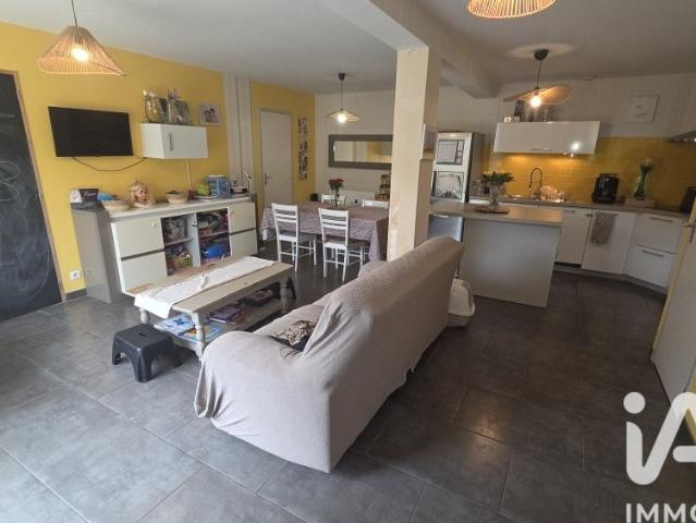 Maison 11 pièces 211 m²