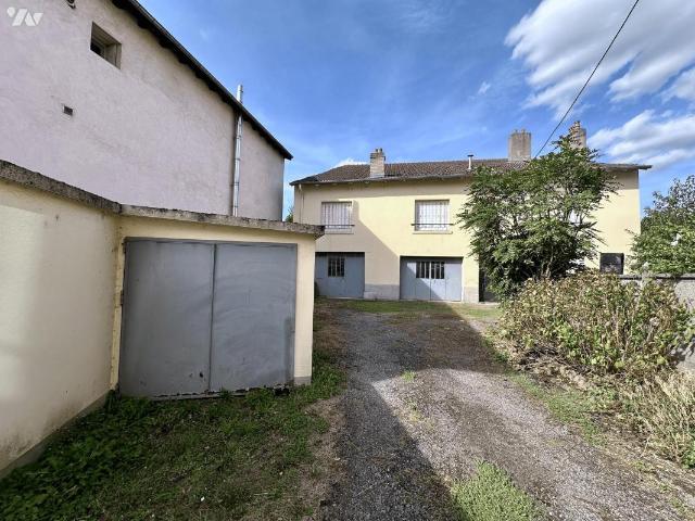 Maison 11 pièces 212 m²