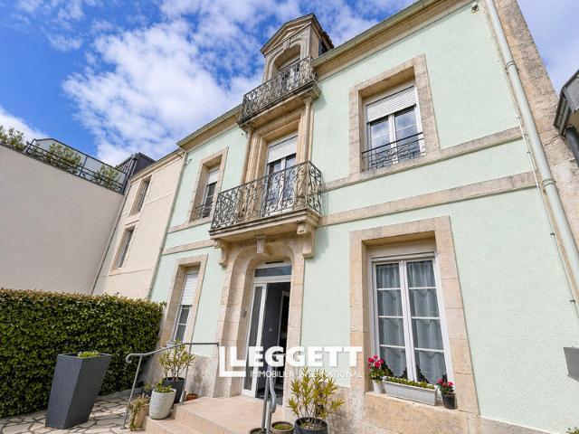 Maison 11 pièces 214 m²