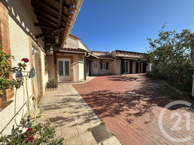 Maison 11 pièces 215 m²