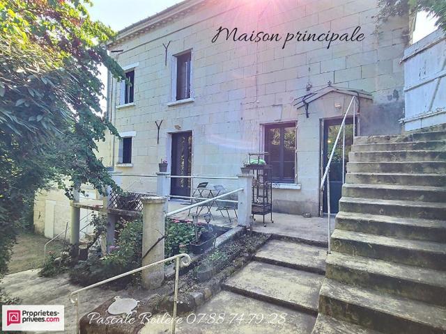 Maison 11 pièces 218 m²