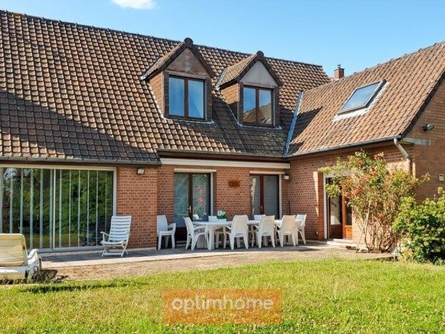 Maison 11 pièces 219 m²