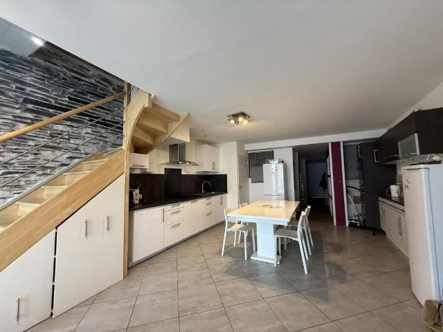 Maison 11 pièces 220 m²