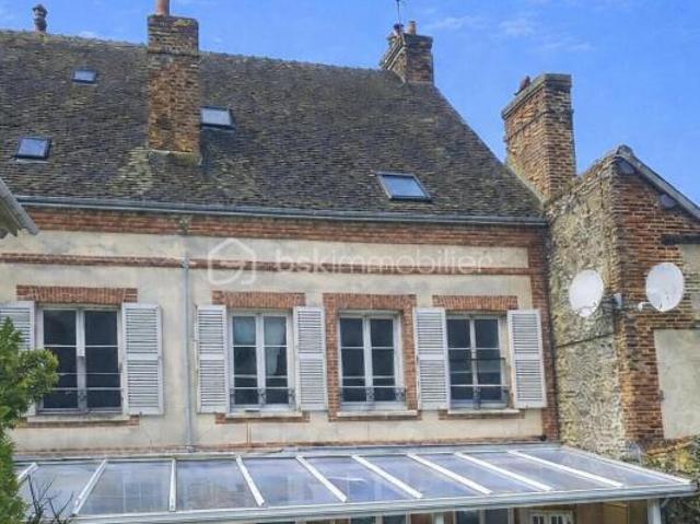 Maison 11 pièces 227 m²