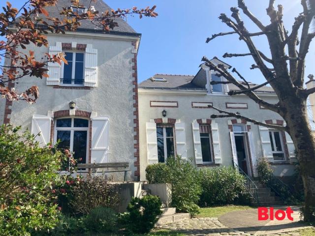 Maison 11 pièces 224 m²