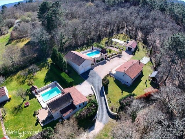 Maison 11 pièces 224 m²