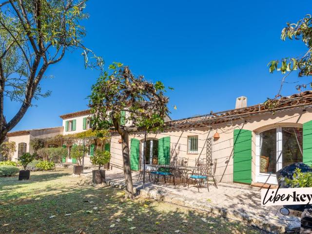 Maison 11 pièces 226 m²