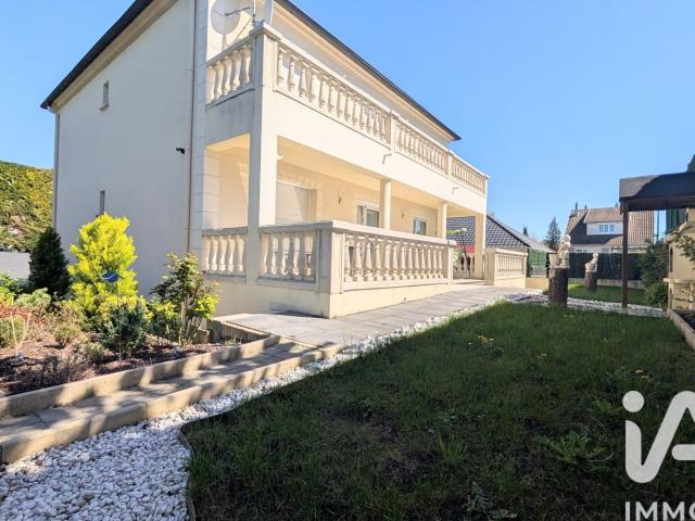 Maison 11 pièces 226 m²