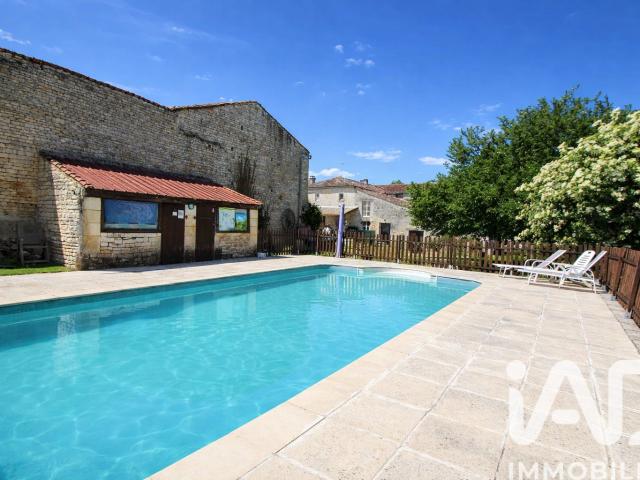 Maison 11 pièces 226 m²