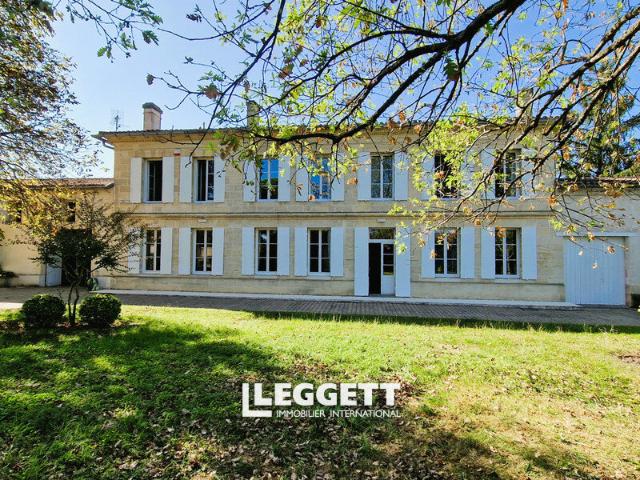 Maison 11 pièces 228 m²