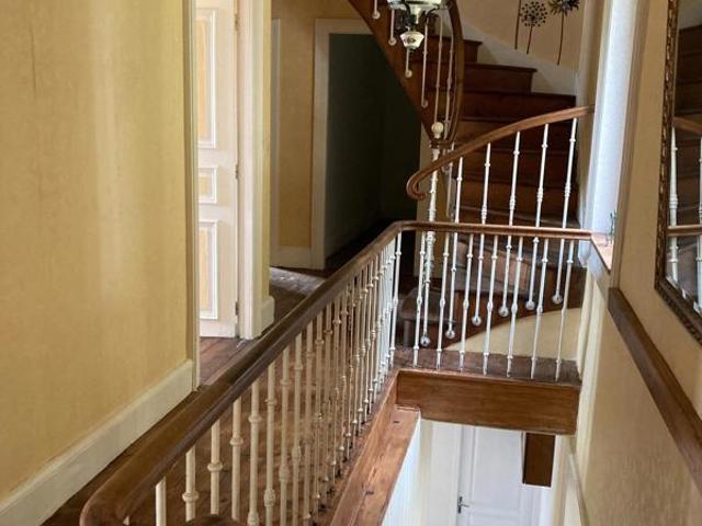 Maison 11 pièces 229m²